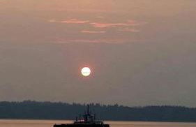 Incredible Sunset at Beachfront Glamping Cabin on Private, Herron Island with Fire Pit and Kayaking near Olympia, Washington - Foto 32