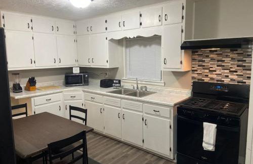 3 Bedroom Game House with Pool Table and Arcades - Foto 16