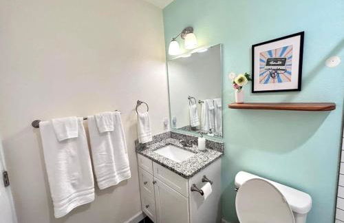 The Harmony Suite Near UF Shands & Downtown - Photo 54