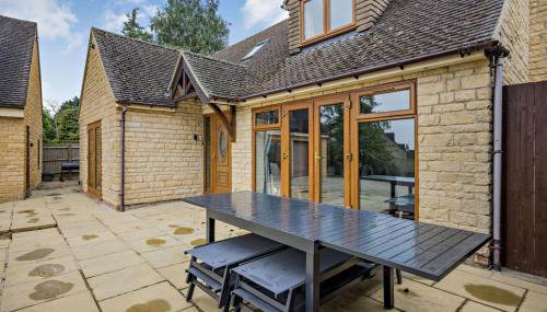 Beautiful 4-5 bedroom village house with rural views - Foto 5