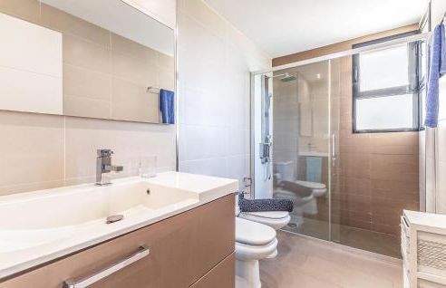 Cozy Apartment In Villajoyosa With Private Swimming Pool, Can Be Inside Or Outside - Photo 11