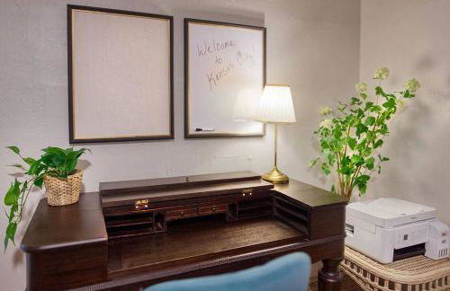 Historic 1Bdrm - Parking - Walk to Restaurants & Westport! - Photo 14