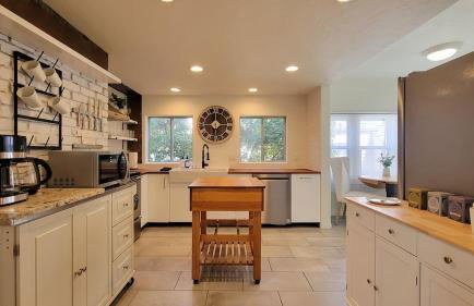 Rosewood Landing by WanderLodges - Hot tub - Sauna - Foto 25