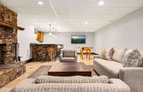 Luxury Getaway Home with Panoramic Views, Pool & Hot Tub! - Foto 32