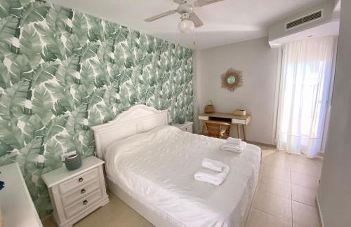 1ªLínea-50m de playa-Reformado-BBQ privada-Vistas al mar-3 terrazas - Foto 16