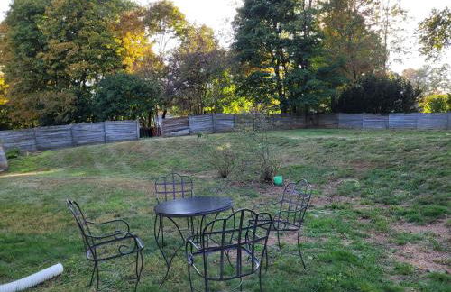 East Granby with AC and WiFi 3 minute to Bradley - Foto 52