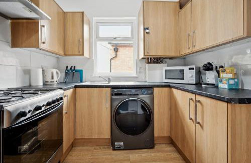 Mega Flat Near City Centre and Etihad Stadium - Photo 2