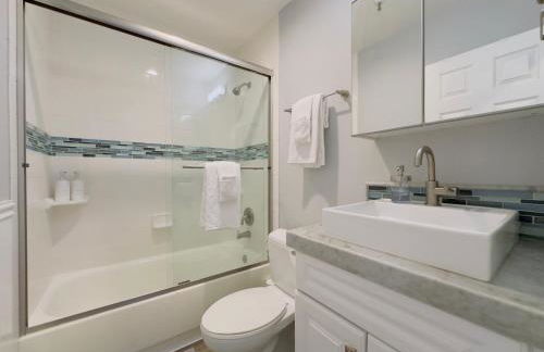 2 bed 2 bath penthouse condo with AC and Ocean Views - Foto 18