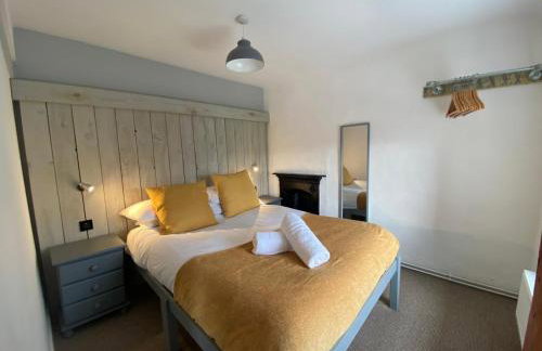 Farmhouse with Log Fire & On-Site Dog Field - Foto 31