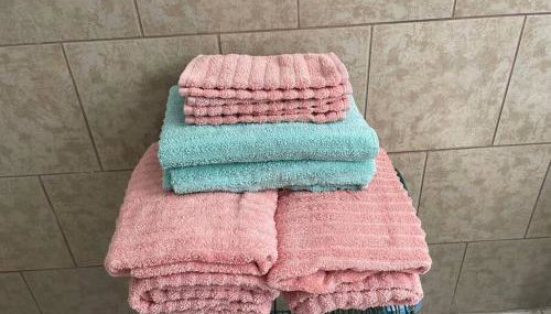 The Pearl-Lovely Victorian Home with Bed and Breakfast Energy - Foto 5