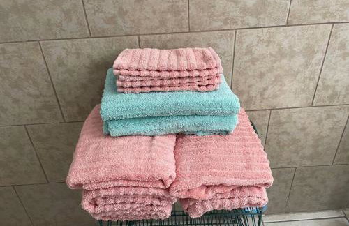 The Pearl-Lovely Victorian Home with Bed and Breakfast Energy - Foto 5