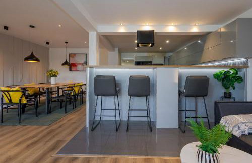 Private Luxe Bournemouth 5BR-7 Beds-3 Bath-Garden-Parking - Foto 15