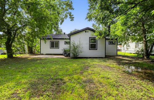 Stylish and Cozy 4BR Home in Houston, Sleeps 9 - Foto 23