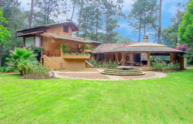 Country House In The Woods With River - Foto 1