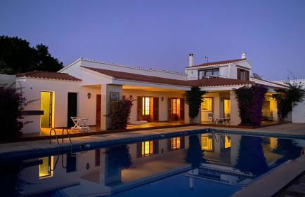 LA CALMA Espectacular villa con jardín y piscina en Menorca - Foto 61