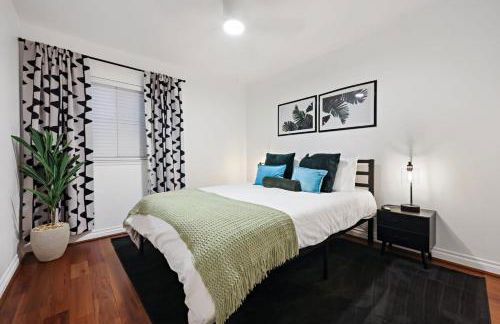 Hot Tub with A View and Large Back Deck & Game Room - Foto 15