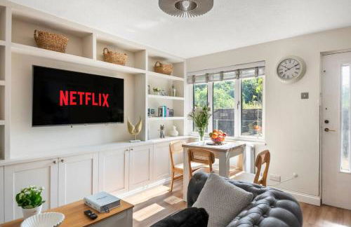 Radiant Retreat Datchet-12 mins to Heathrow close to Windsor ,Legoland, Eton and Slough - Foto 4