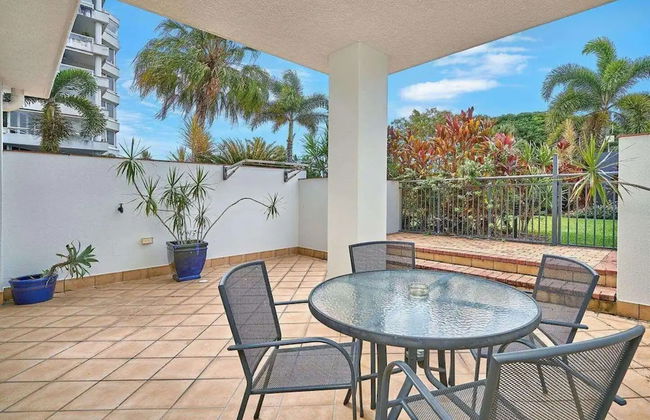 North Cove Waterfront Suites - Photo 10