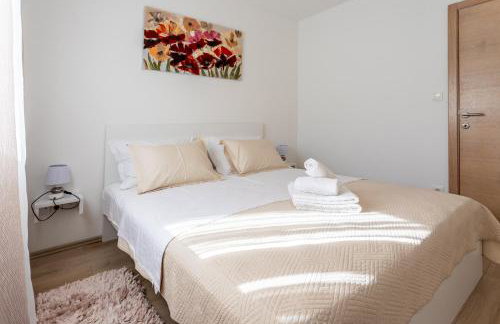 Villa Ana perfect for families with kids and groups,House with heated Pool - Photo 30