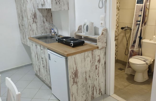 Super Economy Studio Located On the Ground Floor No Balcony - Photo 15