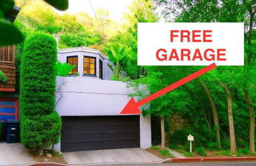 Enchanting Hollywood Hills Oasis with Tree-Top Views, Serene Outdoor Living Room, Zen Garden, Free Attached Garage, Sleeps 6, in LA's Most Desirable, Central, Serene Canyon Neighborhood, and Only 2 Minutes to Hollywood Boulevard - Foto 35