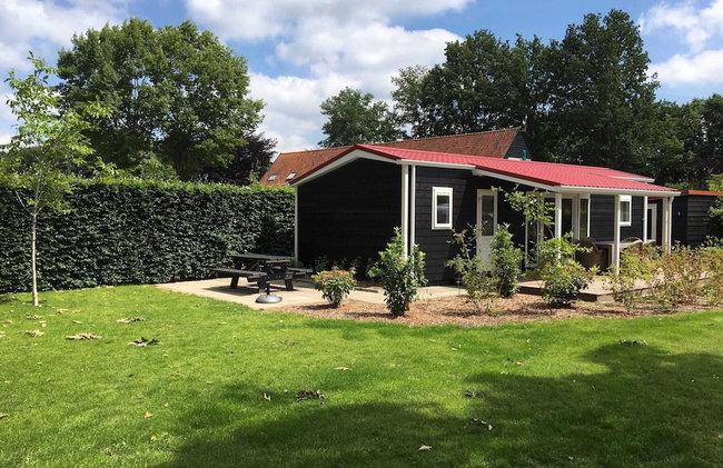 Peaceful Forest Chalet - Foto 17