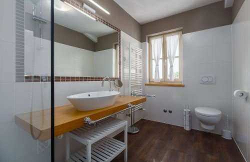 Mediterrane Steinvilla mit beheiztem Privatpool, aromatischen Mittelmeerpflanzen - Foto 27