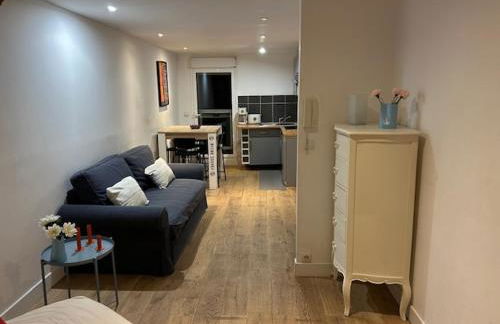 Paris Eiffel Tower et Disney apartments, parkings gratuits et sécurisés, 10 minutes métro to Paris - Foto 40