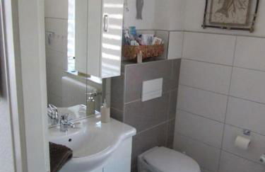 Liebevoll eingerichtete Ferienwohnung Huus up de Warf - Photo 22