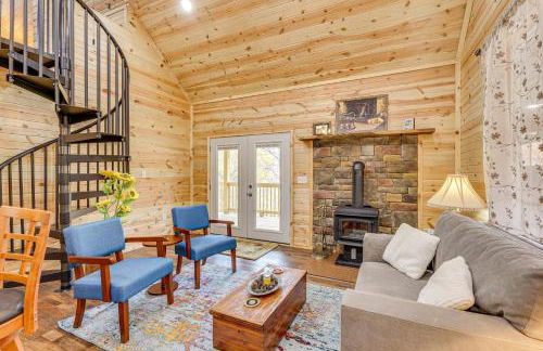 Hike and Fish Marlinton Cabin with Fire Pit and Views! - Foto 2