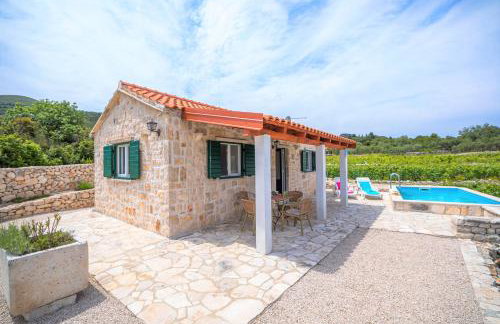 Vineyard House & Olive Grove House - Photo 3