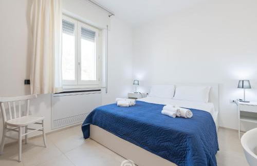 Sandy Retreat, Beachside Apartment with Terrace - Foto 27