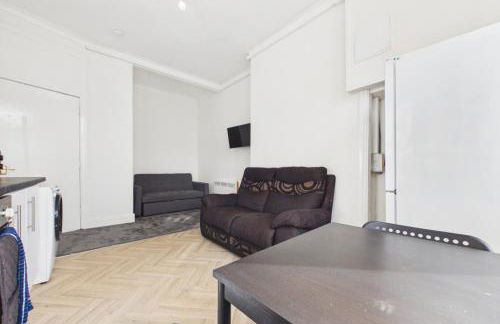 West End Traditional Flat with Free Parking - Foto 8