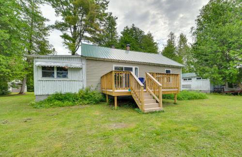 Lakefront Michigan Abode with Deck and Fire Pit! - Foto 21