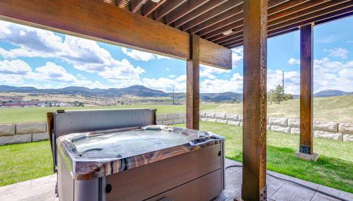 Motorcycle-Themed Home in Spearfish with Hot Tub! - Foto 2