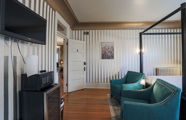 Offutt Manor - Photo 12