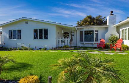 Coastal Retreat with Hot Tub Ocean Views Backyard Fun Newport Oasis by AvantStay - Foto 37