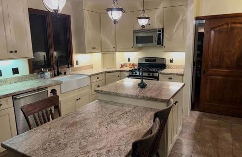 Santa Barbara Spanish Home - Foto 1