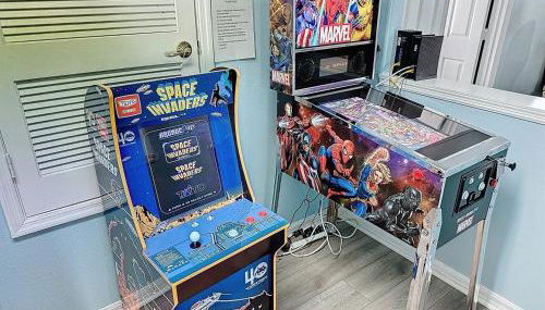 Mickeys Movie House, 2 Masters, Pool And Spa - Foto 3