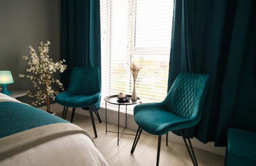 Milton Keynes new 5-Bedrooms 14guests Contractor family holiday Free Parking - Foto 10