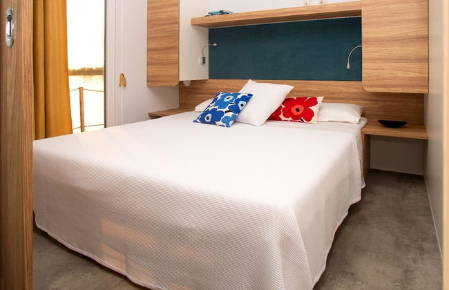 Floating Resort - Photo 4