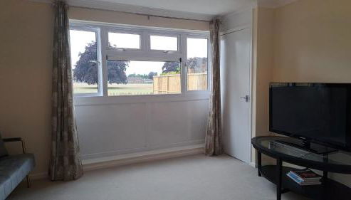 SALE 3 bed House CALNE SLEEPS 6 pet-friendly - Foto 4