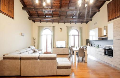 Lakeside Mansion With Pool - Foto 16