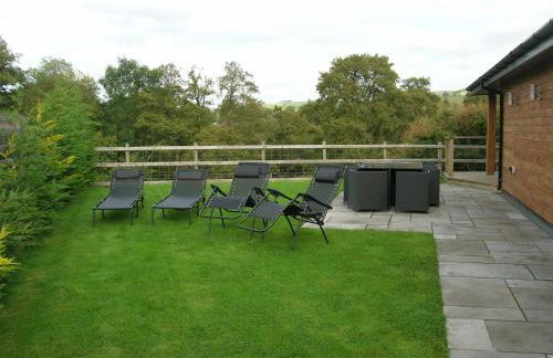 Woodland Lodge Hot Tub Sleeps 6 - Photo 43