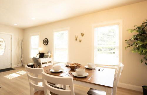 Work, Rest and Gather - Spacious 3BR with Modern Charm - Foto 15