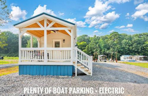7 Le Soleil Retro Tiny House, Boat Parking, Mins to Lake Guntersville, City Harbor - Foto 10