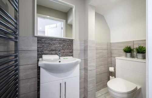 Two Apartments in One , City Centre, Sleeps 11! - Foto 24