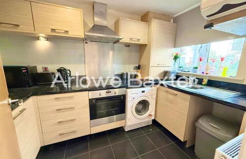 Modern 4BR Home in Grays - Foto 4