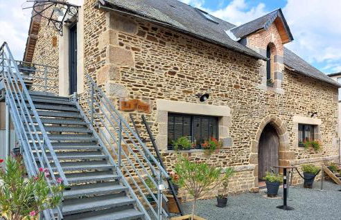 Cozy Apartment In Neuilly Le Vendin - Photo 9