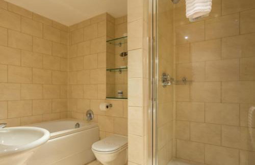 Reflections - Balcony Views of Poole Harbour - Photo 7